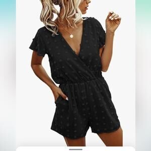Chic Light Weight Black Polka Dot Short Sleeve Romper Women's, Size Large